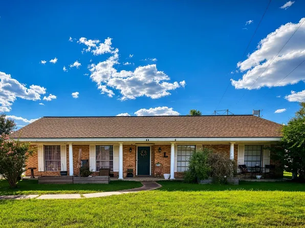 117 Laughlin Rd, Eagle Lake, TX 77434