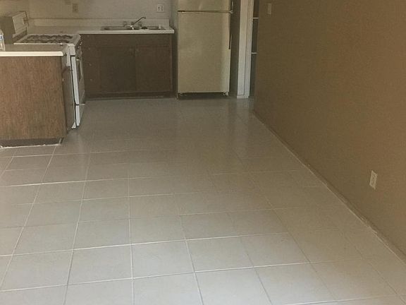 4th image of 790 W Mesa Verde Dr APT 1
