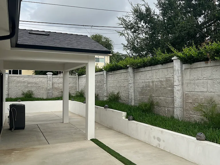 1765 Coolidge Ave — Photo 4