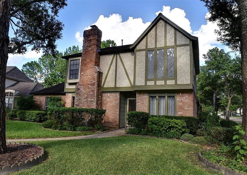 1st image of 12002 Windlake Ct