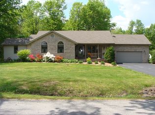 12785 Davidson Rd, MARION, IL 62959