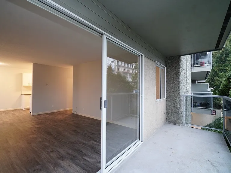 625 Constance Ave — Photo 3