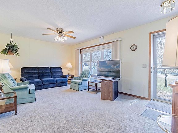 4th image of 230 Jims Rd