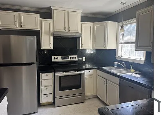 3334 Kay St — Photo 2