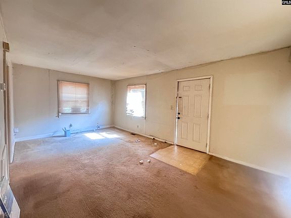 2nd image of 315 Pineneedle Rd