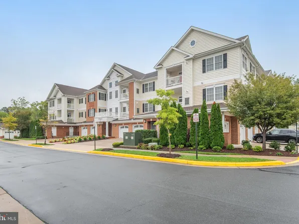 15110 Heather Mill Ln Unit 204, Haymarket, VA 20169