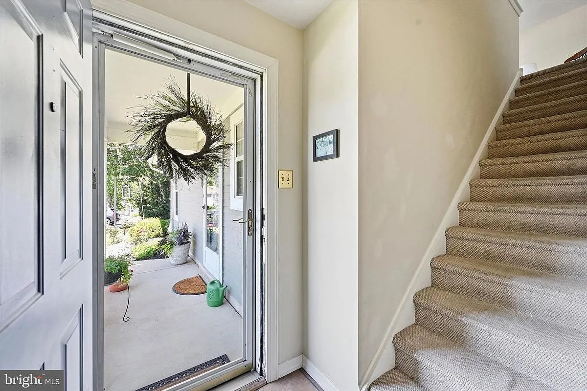 1 bed, 1.0 bath, 828 sqft, $1,800 — Photo 3
