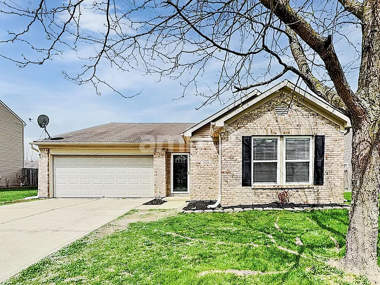 5624 Grassy Bank Dr — Photo 1