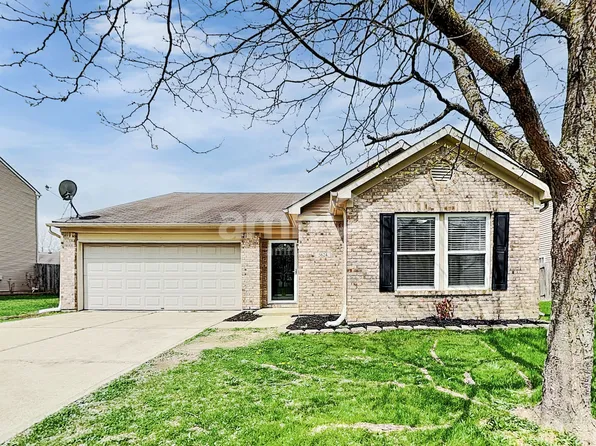 5624 Grassy Bank Dr, Indianapolis, IN 46237