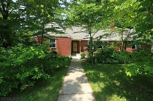 635 W Nittany Ave Photo 1