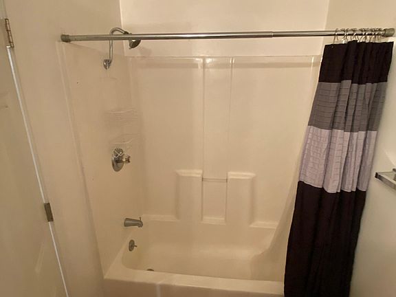 3rd image of 1139 Blazingwood Dr