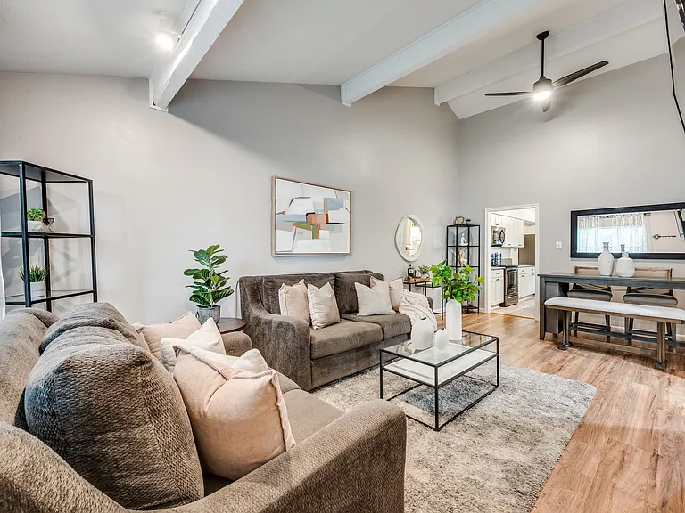 13618 Brookgreen Dr — Photo 1