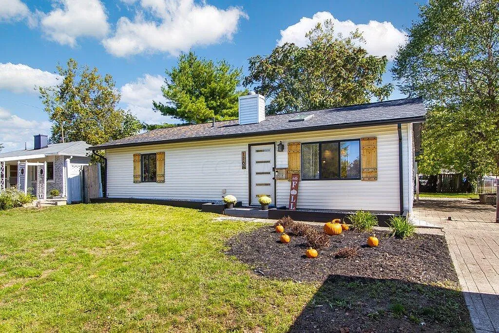 1164 Hillridge Rd photo 1