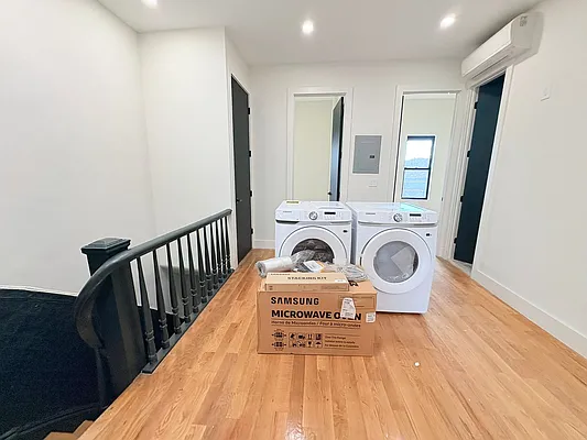 Rented by TorsX Inc | media 33