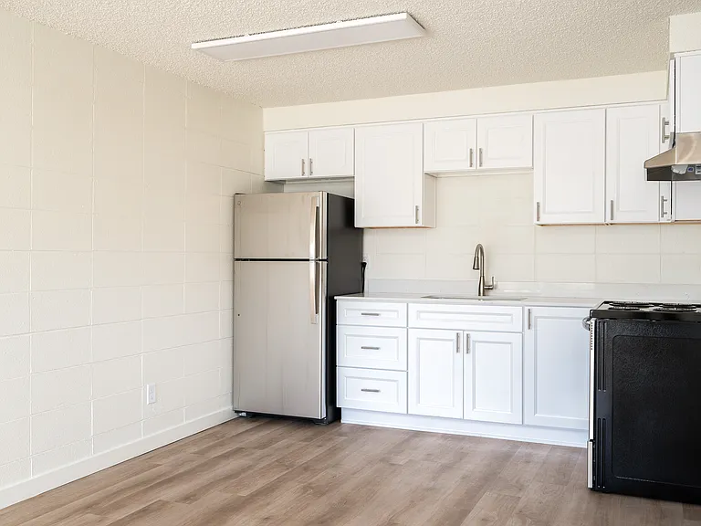 1311 Peace St SE #10 — Photo 4