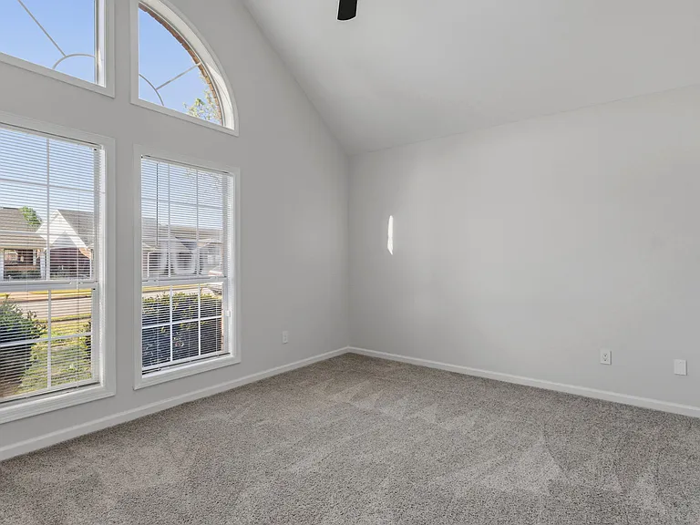 87 Park Ln — Photo 28