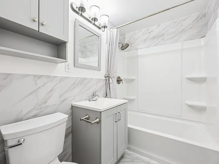 356 Franklin Ave #4 — Photo 14