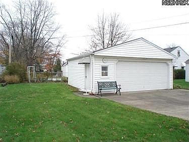 5th image of 525 E 253rd St