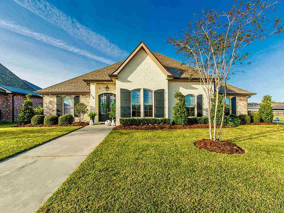 1st image of 134 Godchaux Dr