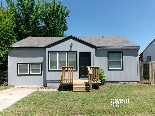 1311 NW Taylor Ave Photo 1