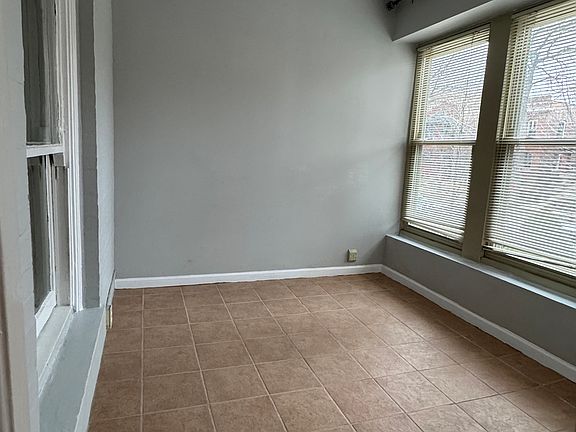 3rd image of 1255 W Norwood St APT 1