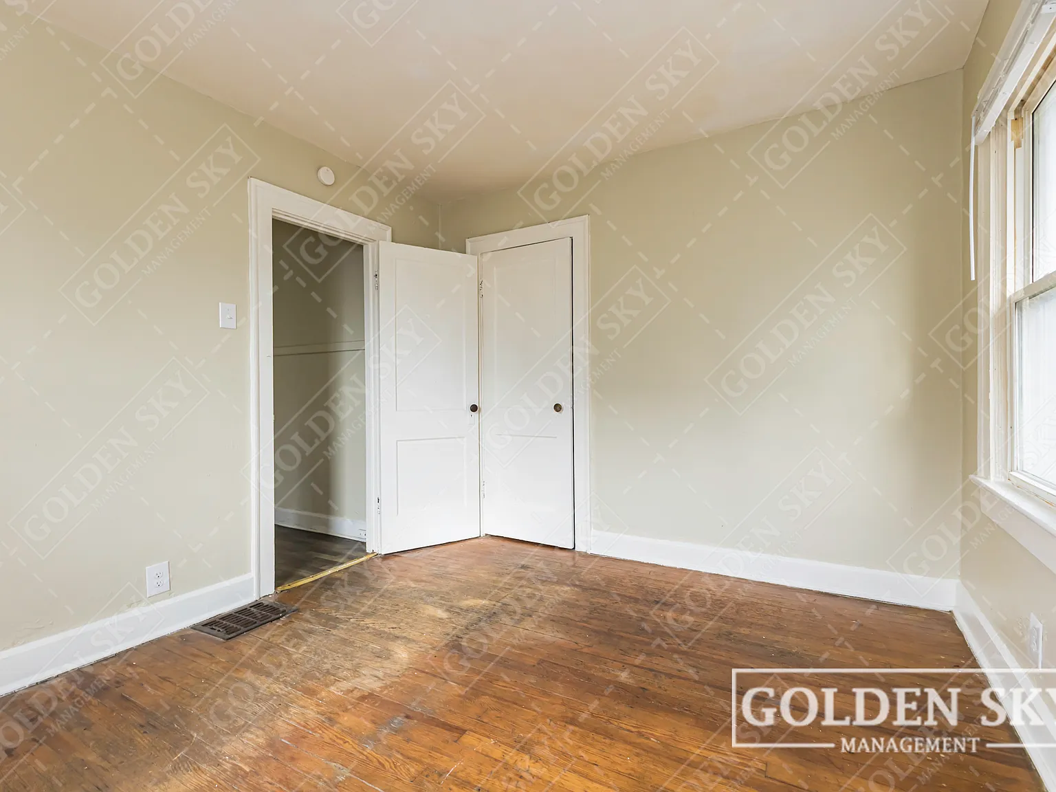 2937 North Kenwood Avenue - A — Photo 4