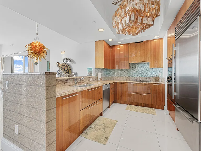 2700 N Ocean Dr #Penthouse 4b — Photo 4