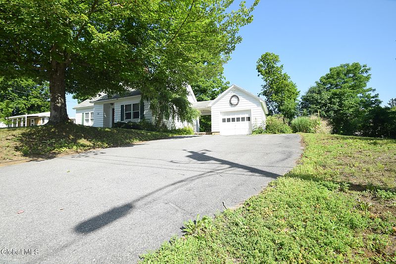 2nd image of 111 Ash Street