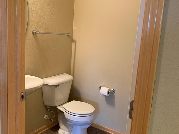 4th image of 210 80th St Unit 103