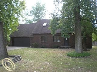 1st image of 4655 Meadowlawn Dr
