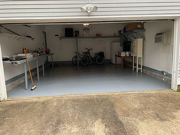 Garage workbench + storage