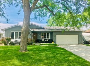 433 Jan Dr, Manteno, IL 60950