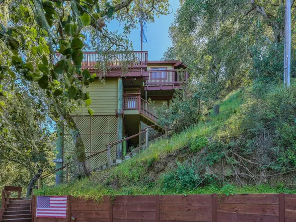 160 Hitchcock Cyn, Carmel Valley, CA 93924