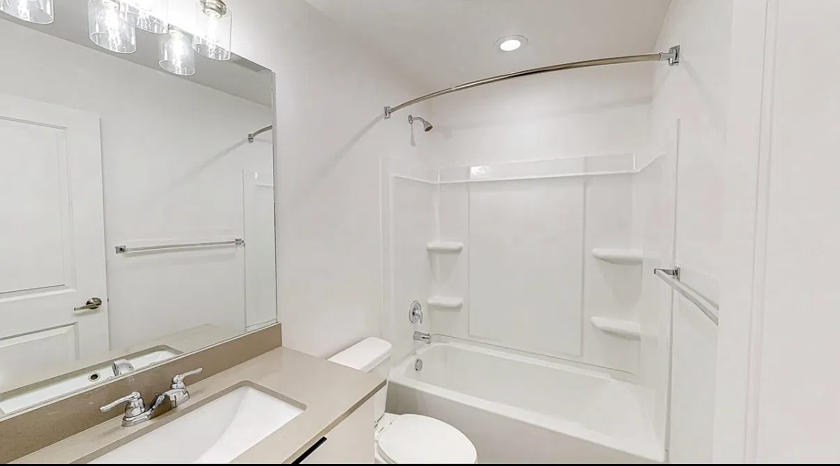 3 bed, 2.5 bath, 1533 sqft, $1,990 — Photo 3
