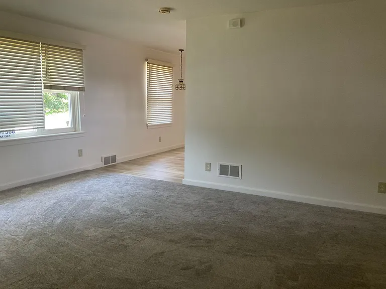 3003 Pennwood Rd — Photo 3