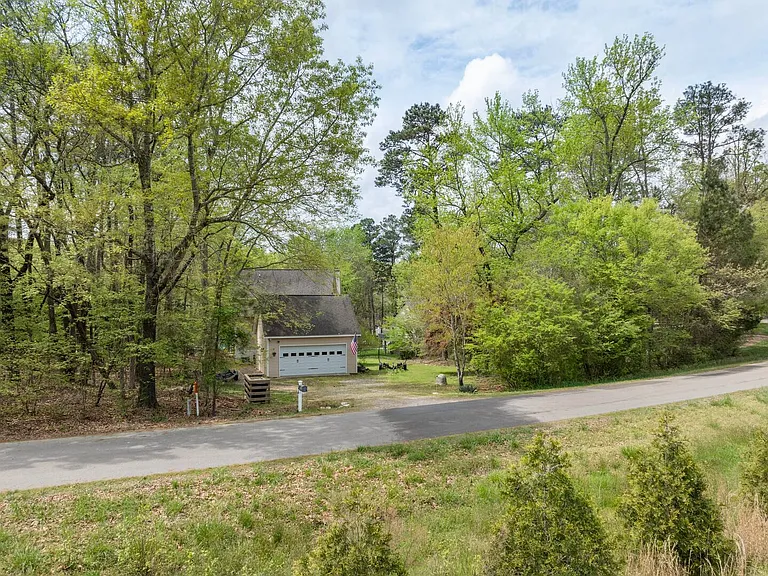 143 Persimmon Ln — Photo 30