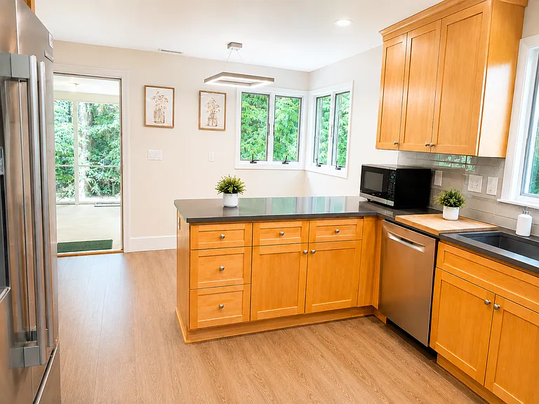 5 Philip Rd — Photo 3