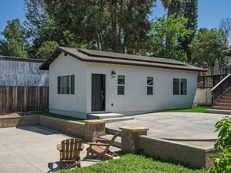 9932 Sierra Madre Rd — Photo 15