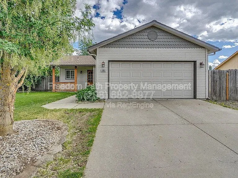 1382 W Tanager Ave — Photo 1
