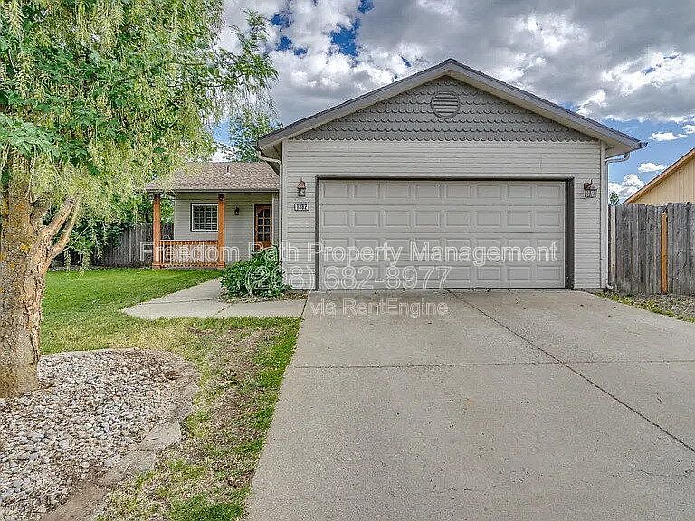 1st image of 1382 W Tanager Ave