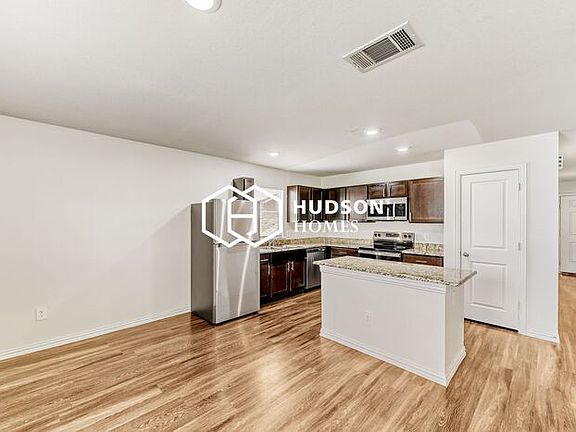 5th image of 2722 Stallings Dr