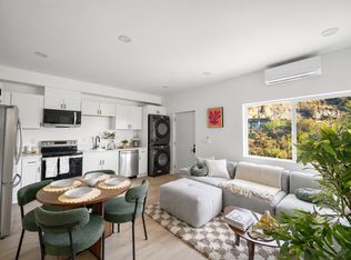 Akins, San Diego, CA 92114