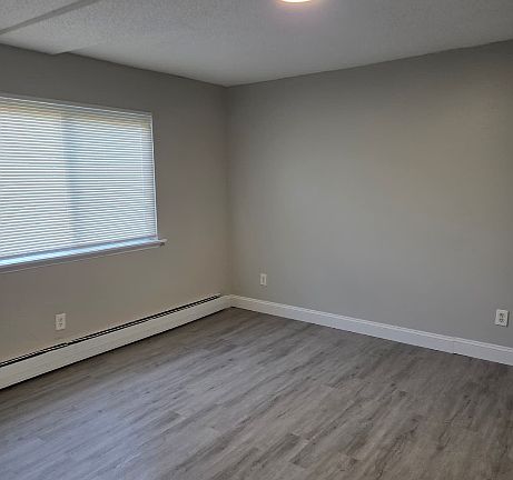 2nd image of 16700 Lahser Rd APT 13