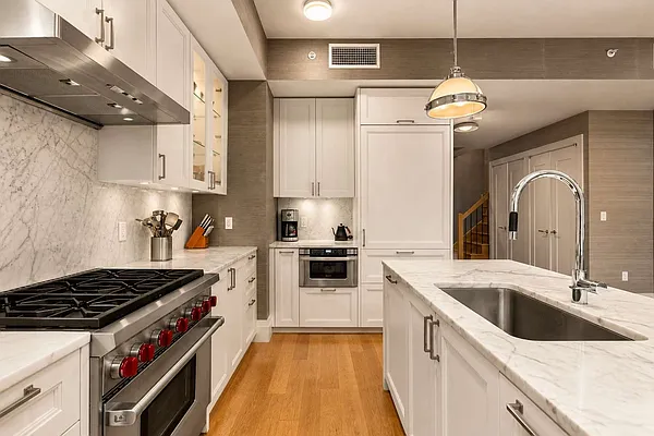 Kitchen, photo 2