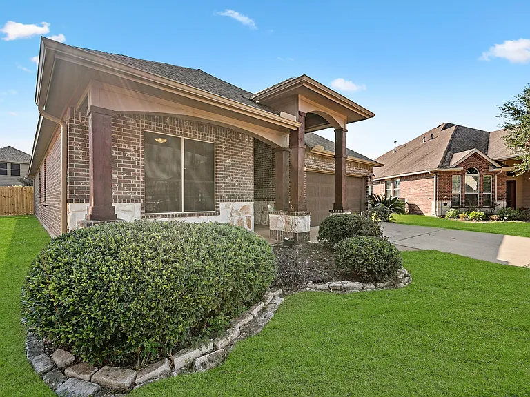 8602 Austin Thomas Dr — Photo 24