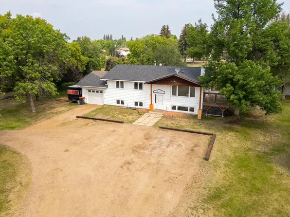 320 1st Ave, Thorhild County, AB T0A 3J0