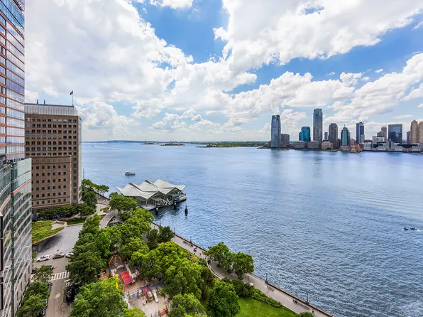 20 River Terrace image 8 of 23