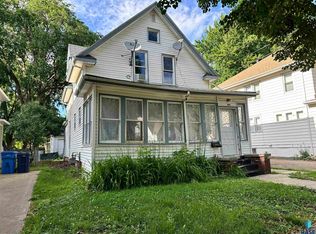 810 W 15th St, Sioux Falls, SD 57104