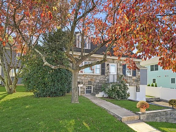 3rd image of 107 Holland Street