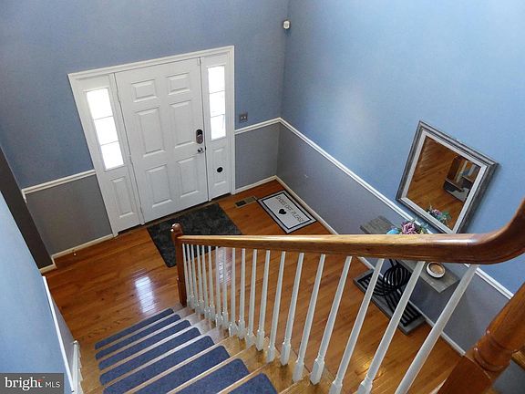 4th image of 2137 Larkspur Ct